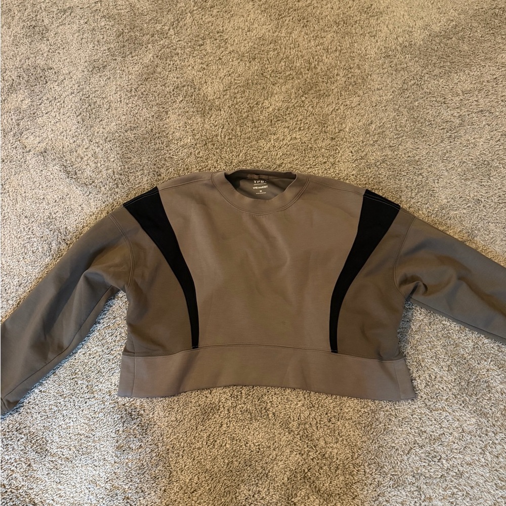 Abercrombie YPB Brown and Black Sweatshirt